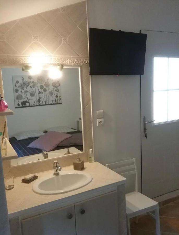 Une Chambre En Ville LʼIsle-sur-la-Sorgue 외부 사진